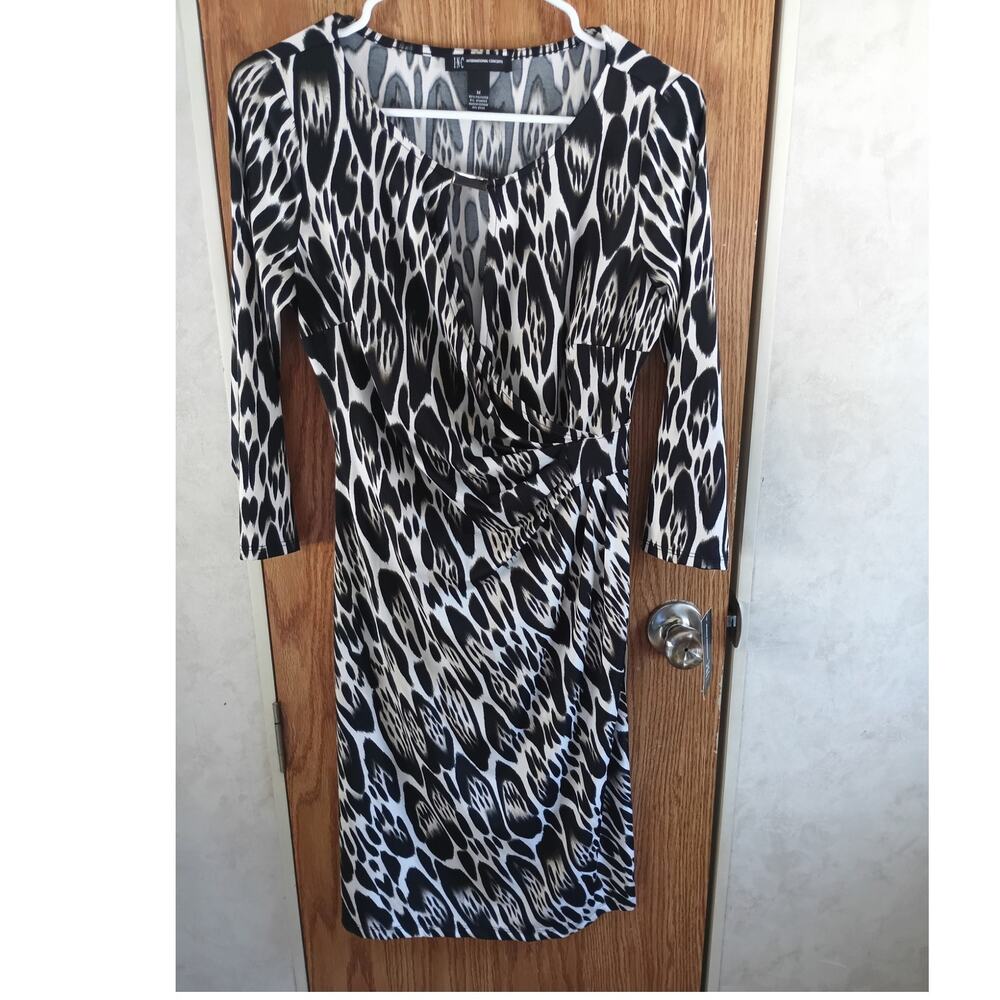NWT INC Leopard Animal Print Bodycon Midi Dress M Stretch 3/4 Sleeve Cocktail